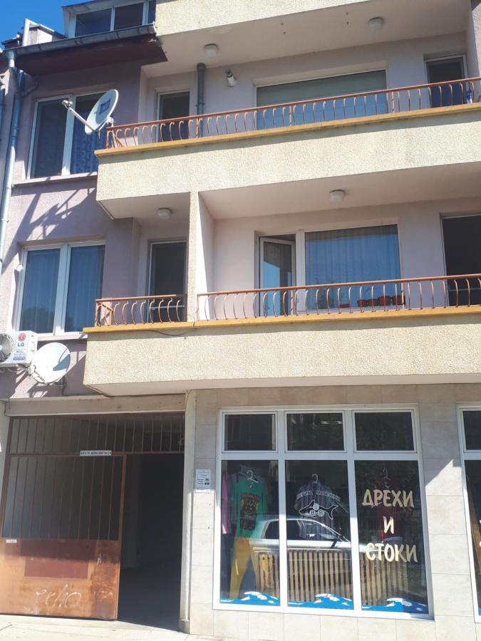 Hostex Vintage Apartment Stara Zagora Exterior photo